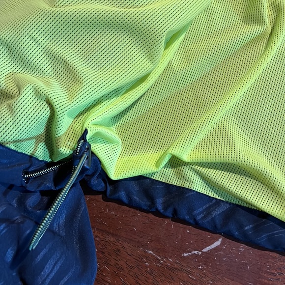 Fabletics cropped running jacket mesh lined XXL green black - Picture 7 of 8